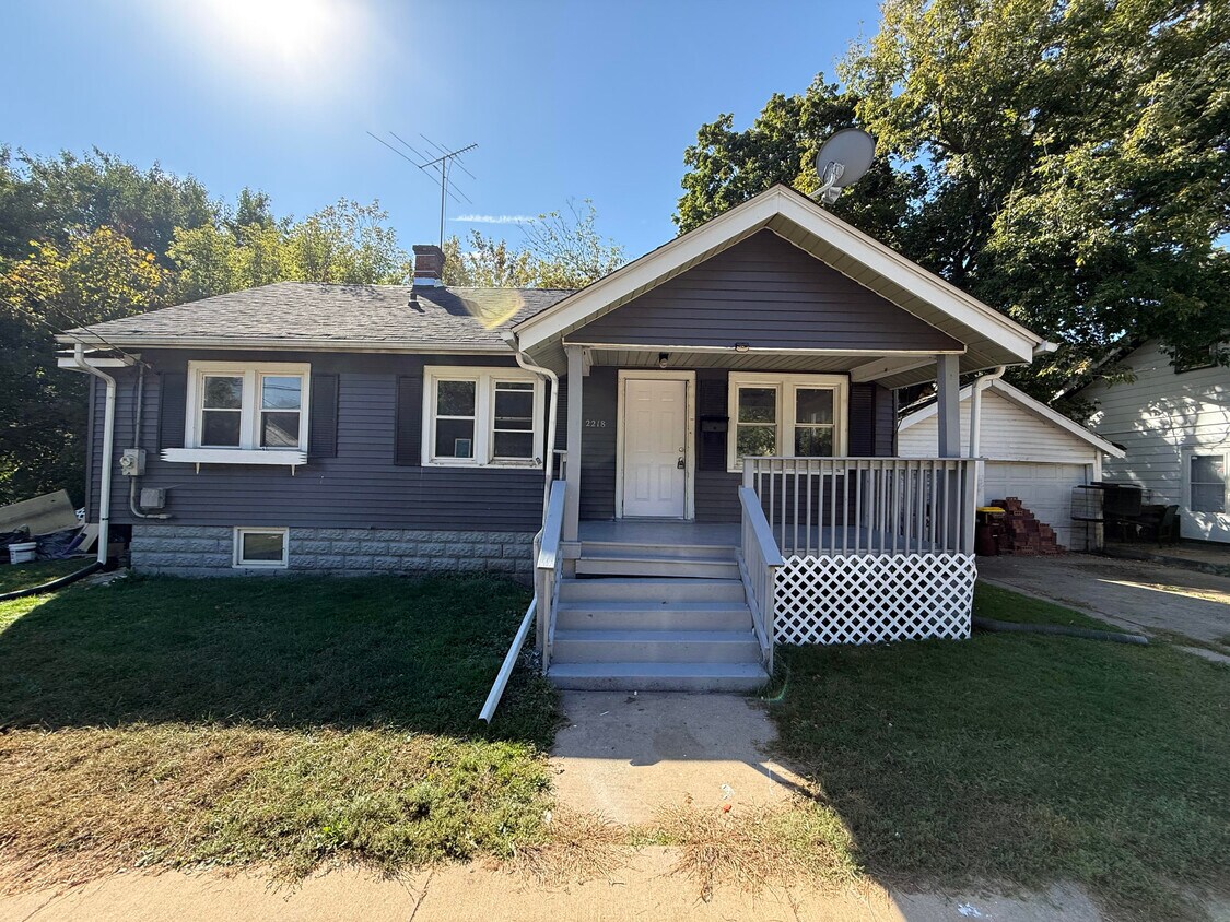 Foto principal - 2218 Green St