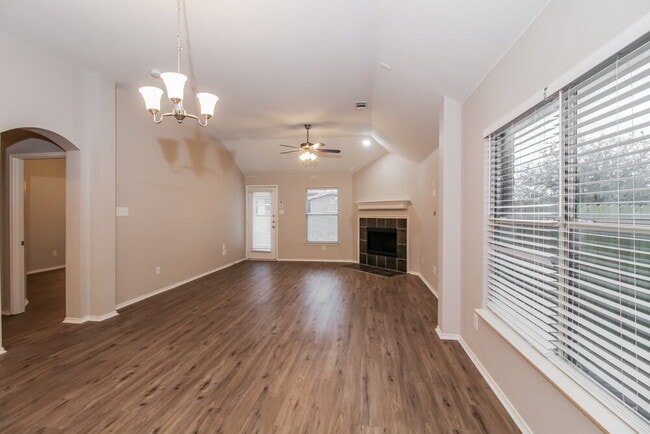 Building Photo - 1820 Marlin Dr