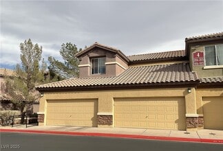 Building Photo - 6868 Sky Pointe Dr