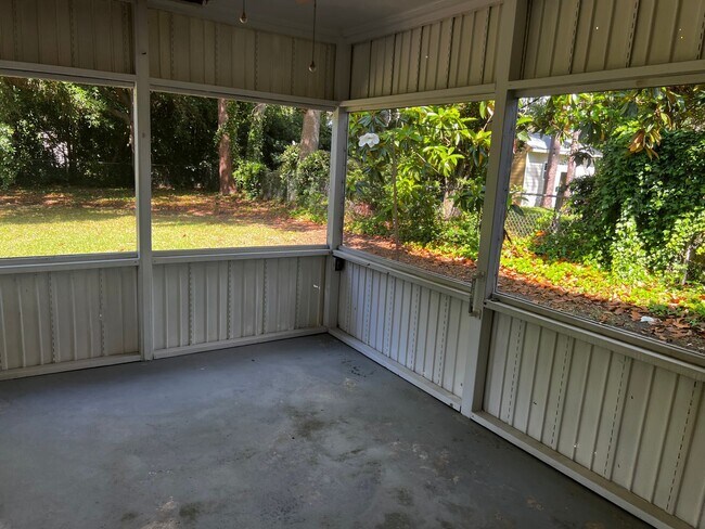 Foto del edificio - Home for Rent in the Avenues of Myrtle Beach