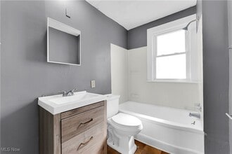 Building Photo - 414 E 147th St