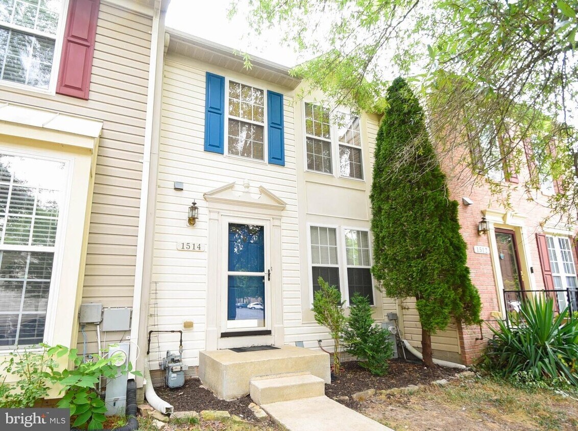 Primary Photo - 1514 Falling Brook Ct