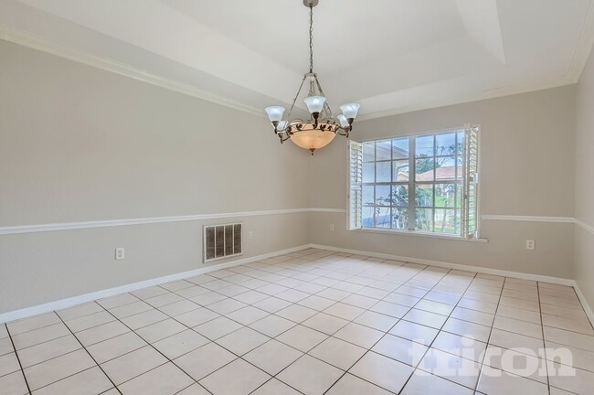 Building Photo - 13530 Coronado Dr