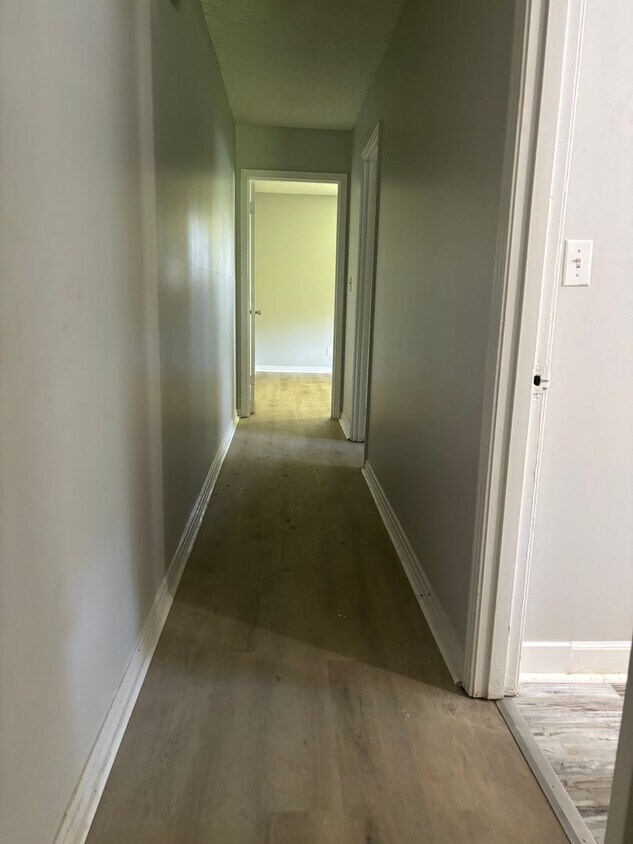 Foto del edificio - 1010 N Larchmont Dr