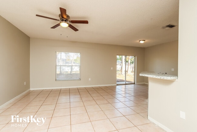Building Photo - 1201 Schumann Drive