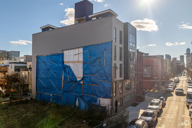 Building Photo - Mountain View Luxury Apartments