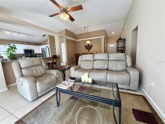 Building Photo - 17744 Esprit Dr