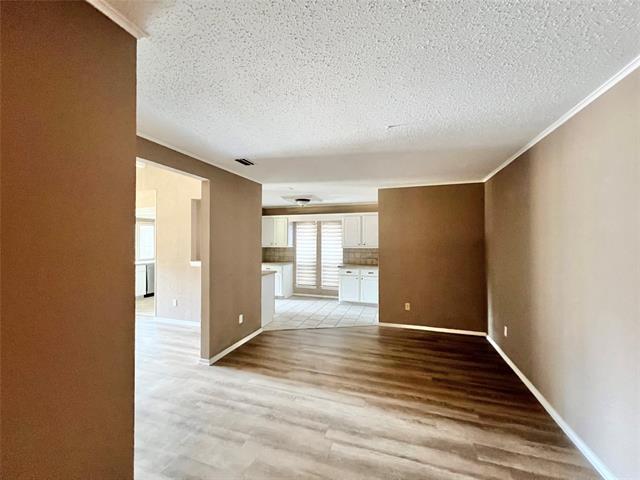 Building Photo - 1206 Shady Hollow