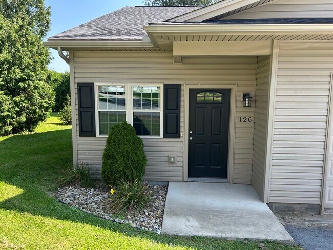 Frente - 106 Beckman Dr