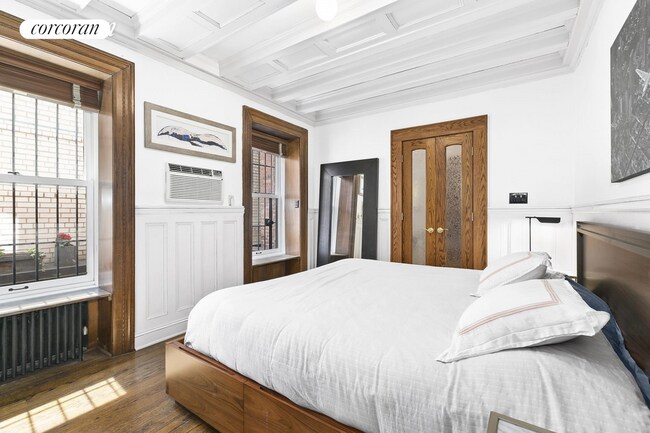 Foto del edificio - 126 W 11th St