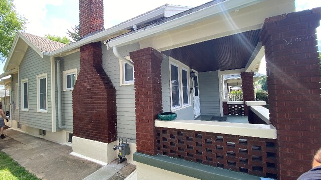 Building Photo - 1210 Carlisle Ave