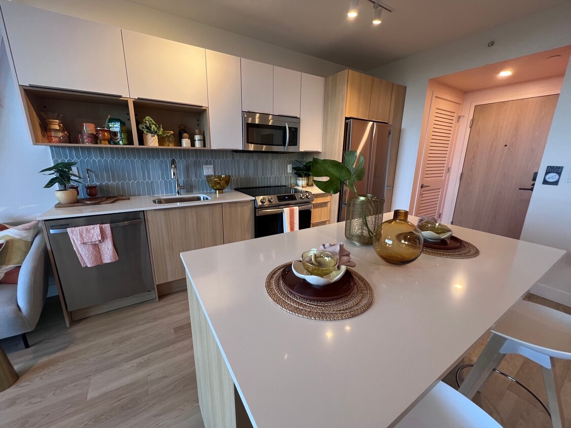 Primary Photo - 491 NE 56th St