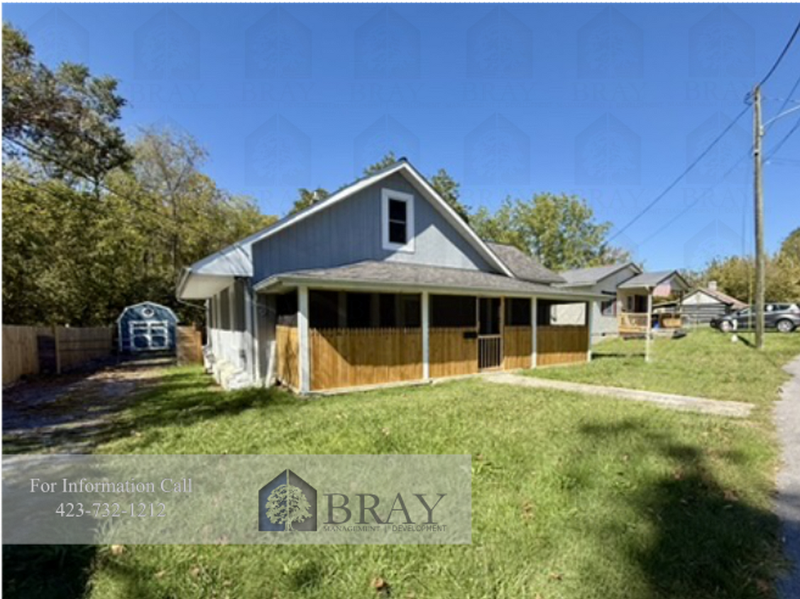 Primary Photo - Charming 2-Bedroom Home with Fenced Yard a...