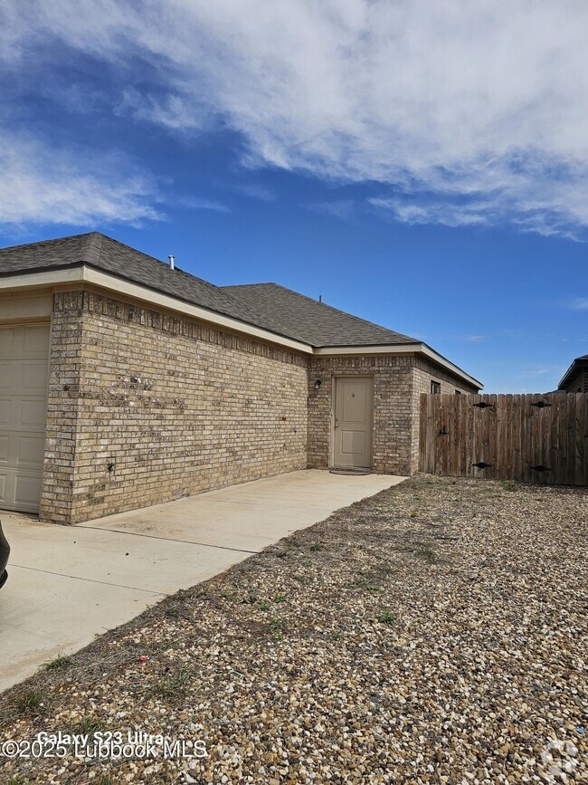 Building Photo - 5524 Itasca St