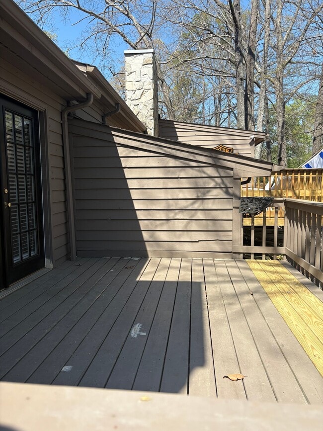 Building Photo - 141 Cedar Hollow St
