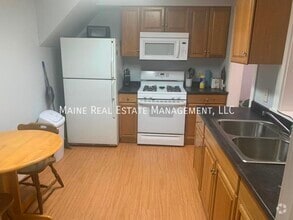 Building Photo - 409 4th St. Apt.