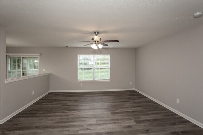 Building Photo - 152 Heartwood Hill