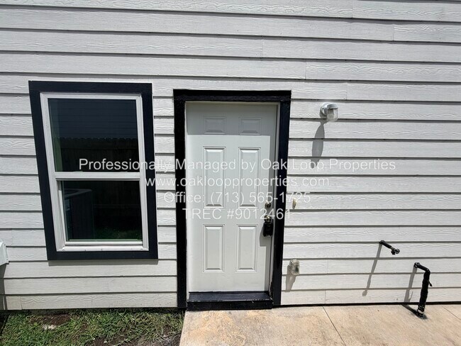 Building Photo - 8115 Denton St