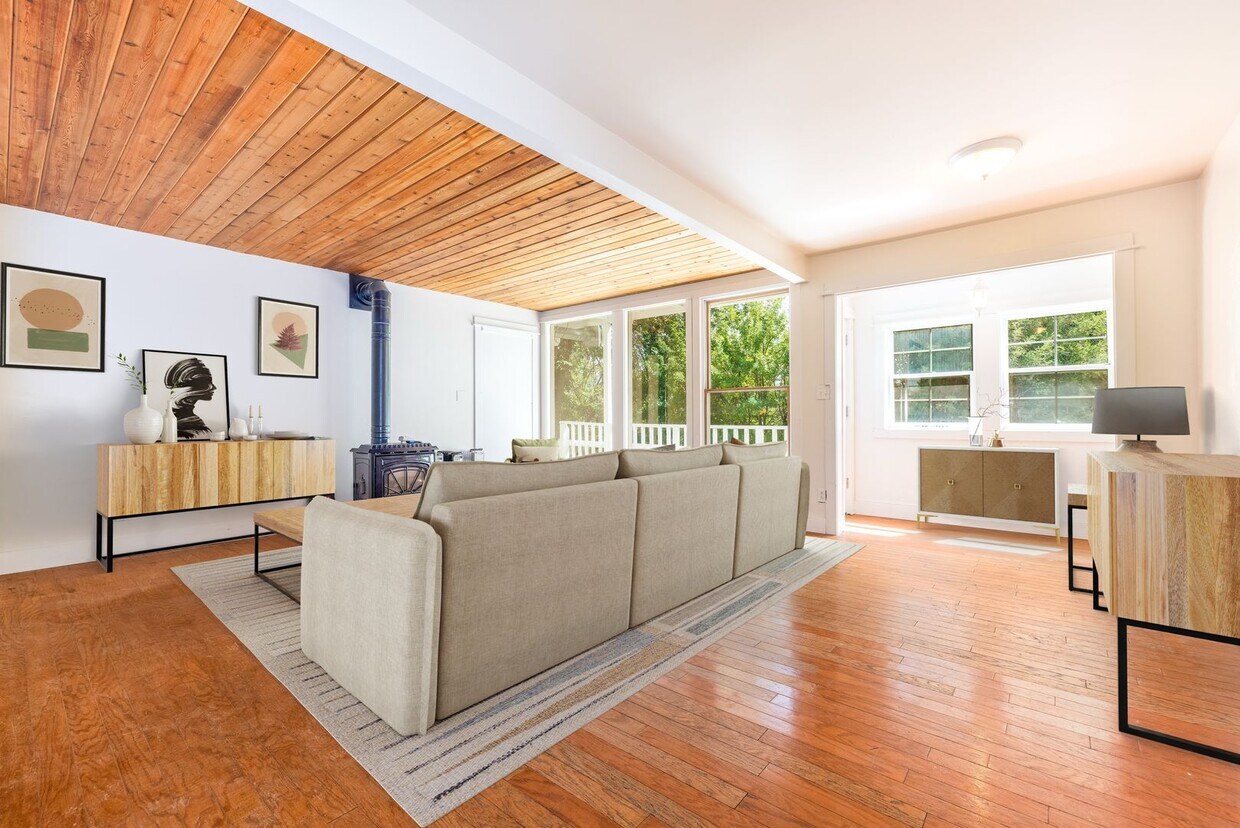 Foto principal - 1422 S Willson Ave