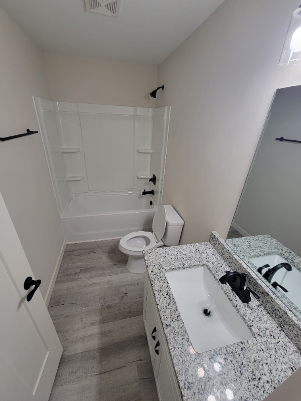 Building Photo - 823 31st St SW