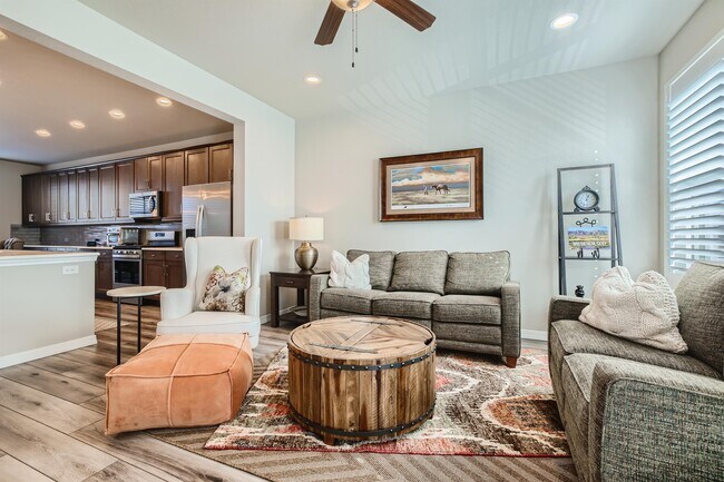 Building Photo - 11241 Modern Mdw Lp