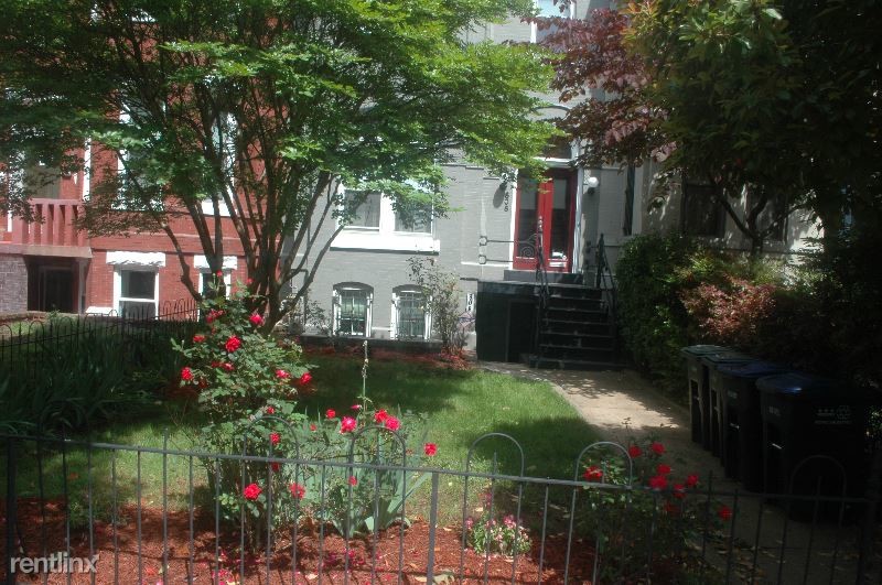 Primary Photo - 808 Maryland Ave NE