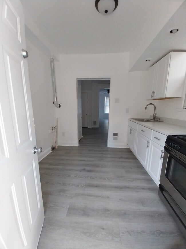 Photo - 1933 N Patton St House