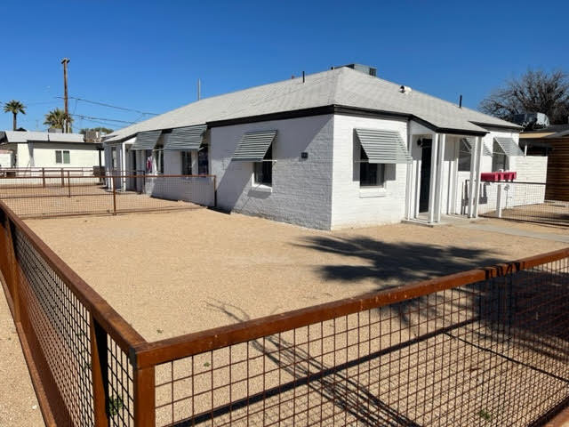 Foto del edificio - 1402 E McKinley St