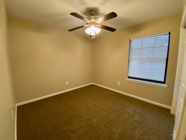 Foto del edificio - 3 Bedroom 2 Bath Home in Shreveport!