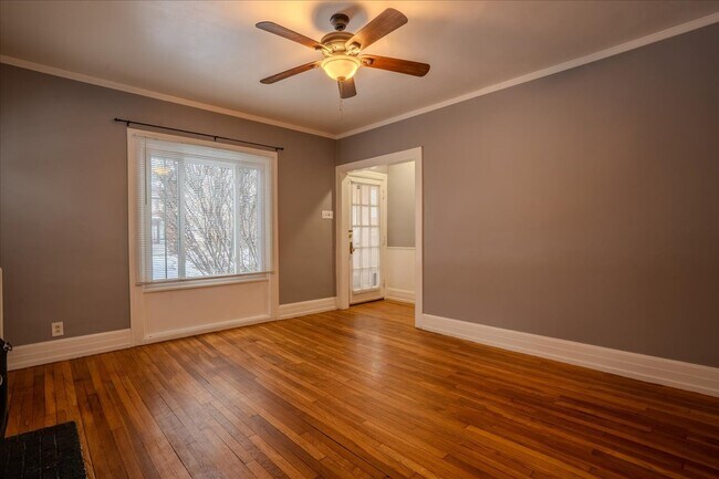 Foto del edificio - 913 Alter Rd