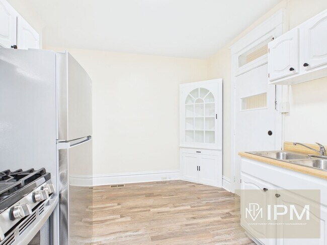 Foto del edificio - Charming 3 Bed, 1 Bath home in Lemoyne!