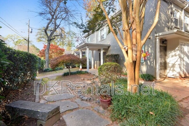 Photo - 1448 Iverson St NE House