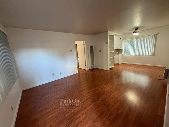 Foto del edificio - Walk to Downtown Walnut Creek, Close to BART, Freeway Access