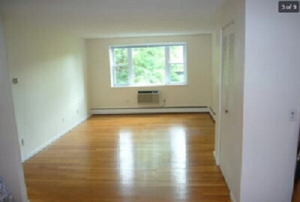 Foto principal - 230 Babcock St