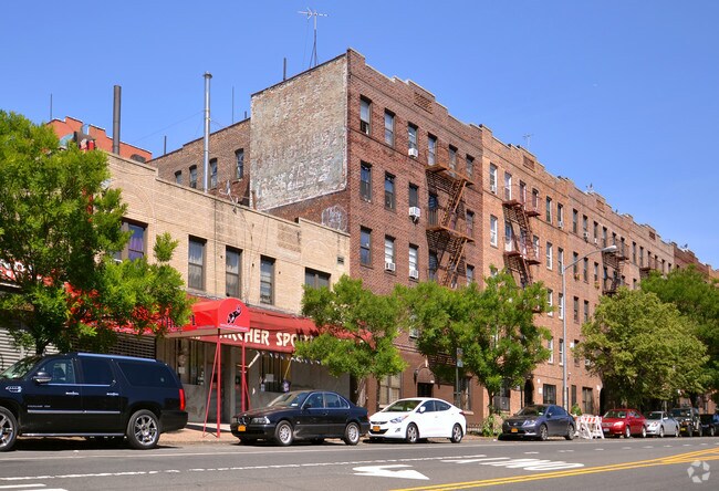 Building Photo - 1517 White Plains Rd