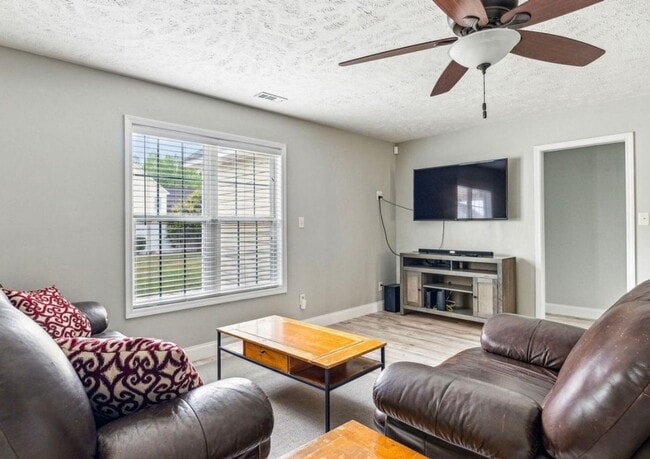 Foto del edificio - 362 Broad Dr