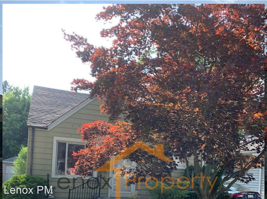 Foto principal - 2 br, 1 bath House - 18657 Seminole