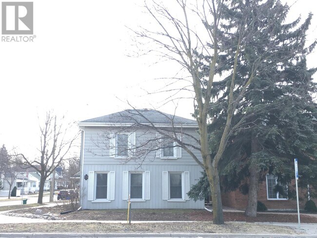 Building Photo - 59 A Wellington St E