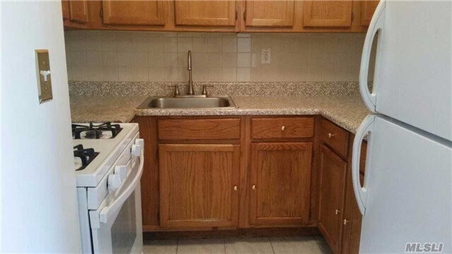Foto del edificio - 620 E 103rd St