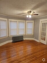 Building Photo - 110 Elmdorf Ave