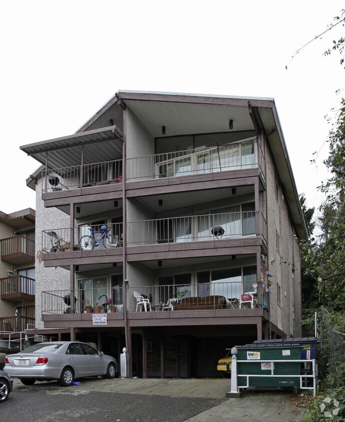 Primary Photo - Viewlane Apartments