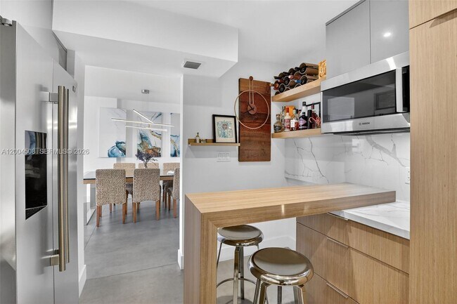 Foto del edificio - 2780 NE 183rd St