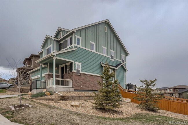 Foto del edificio - Single-family 3 Bed, 3 Bath home on a corner lot in The Meadows, Castle Rock
