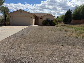 Building Photo - 4613 Bay Cir