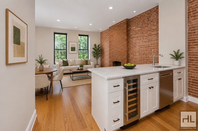 Building Photo - Myrtle Avenue / Amazing 3-Bed 1-Bath