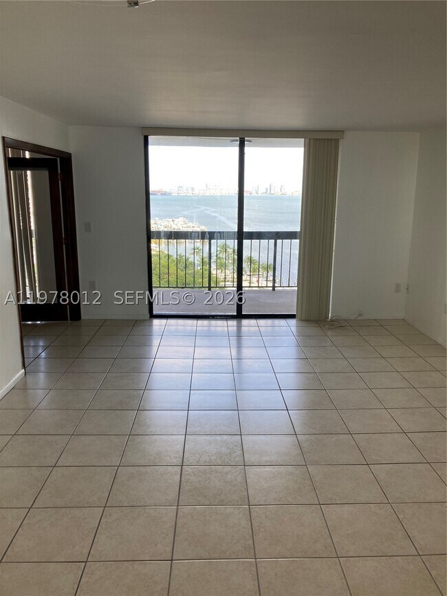 Building Photo - 2333 Brickell Ave