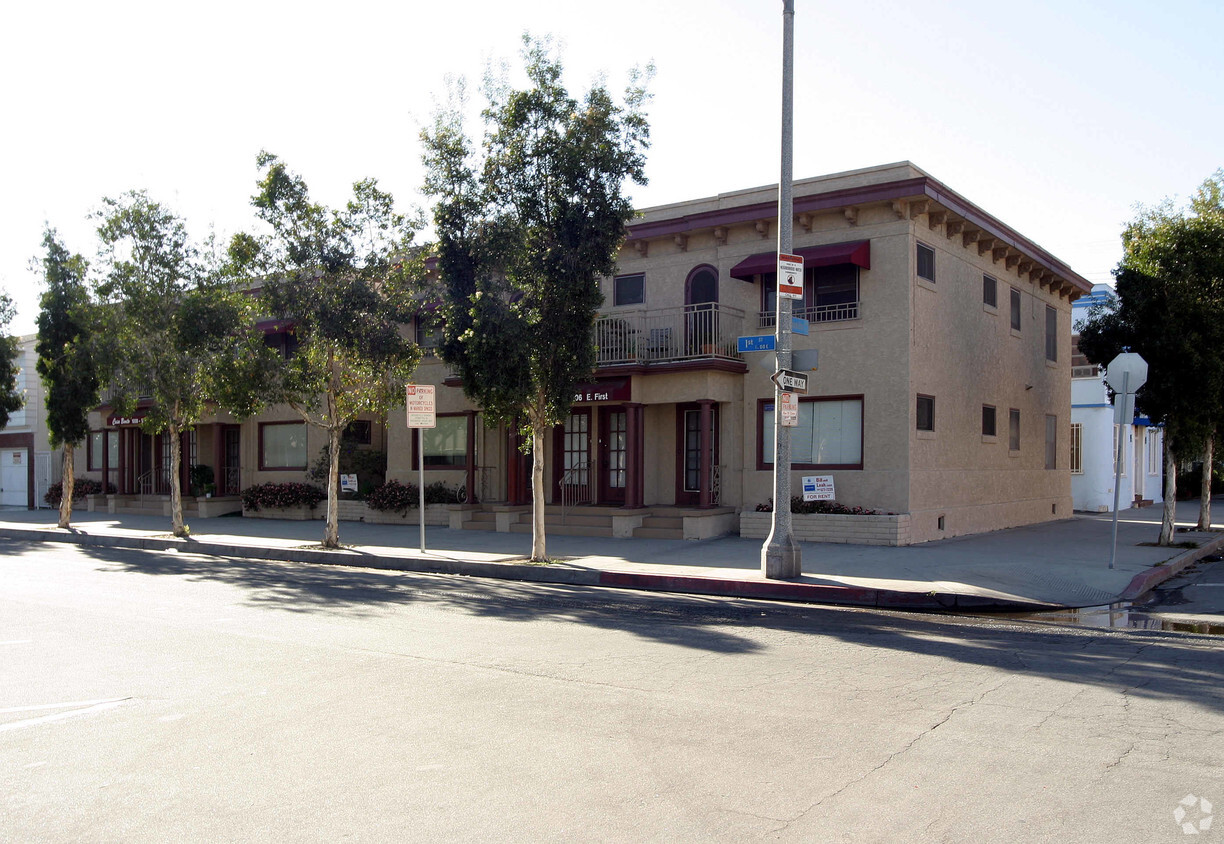 Foto del edificio - 1000-1014 E 1st St