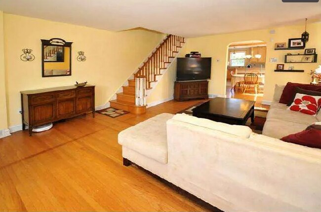 Foto del edificio - 803 Rhawn St