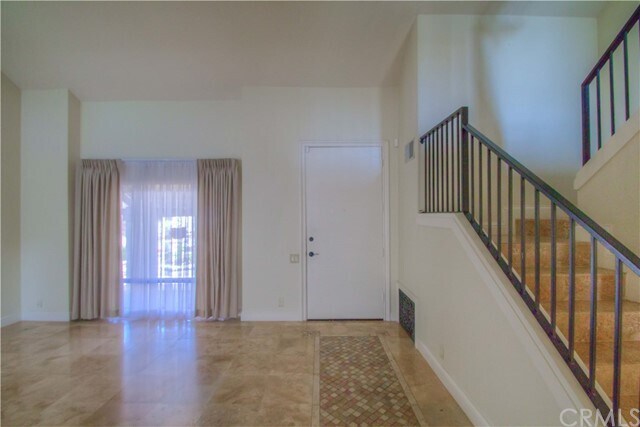 Building Photo - 2082 Fallcreek Cir