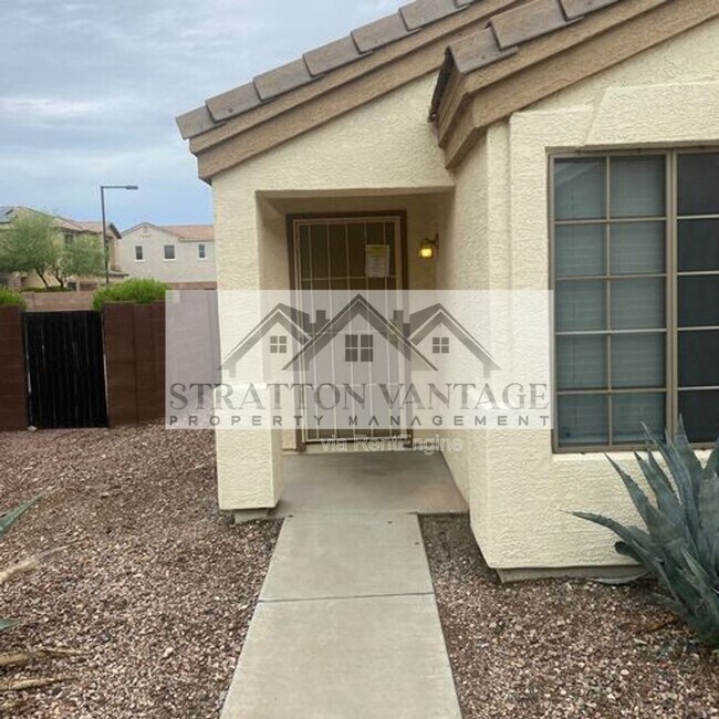 Building Photo - 864 S 239th Ln